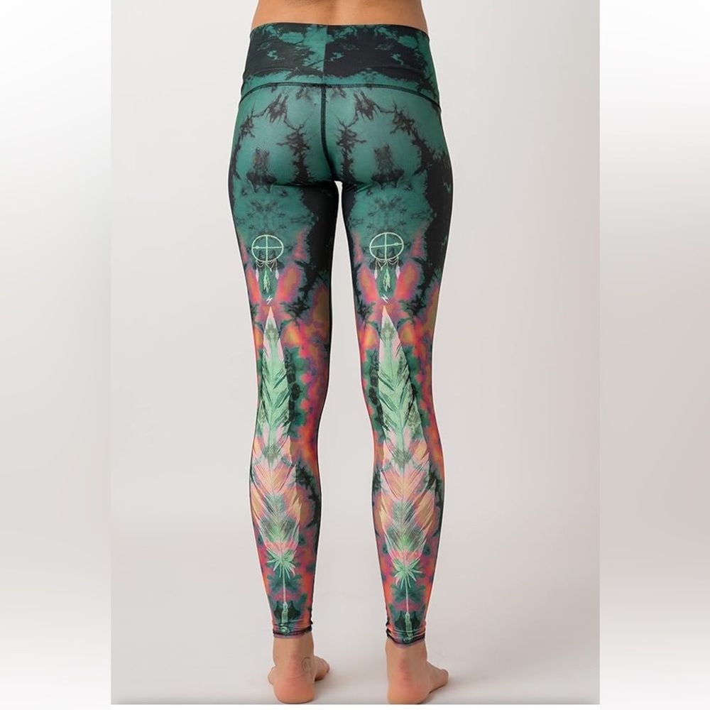 Teeki Eagle Feather Hot Pants Breathable Non-Waisted Green Pink Yoga Leggings